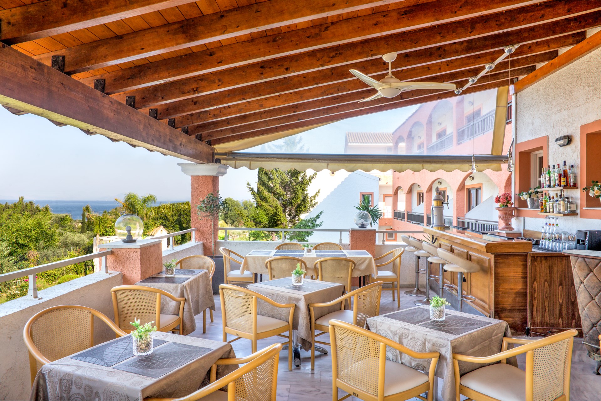 victoria hill hotel in corfu 40